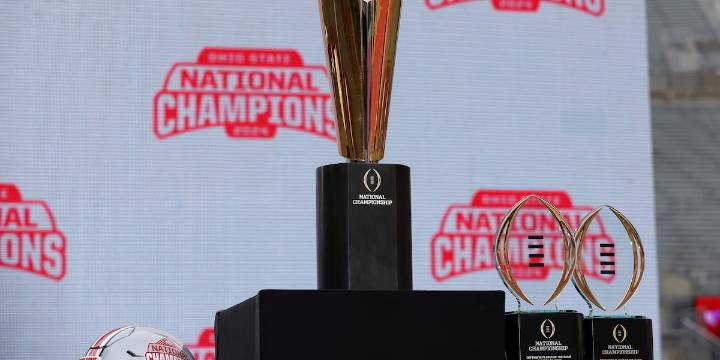 Georgia clinches No. 3 seed, first-round bye in 2026 College Football Playoff