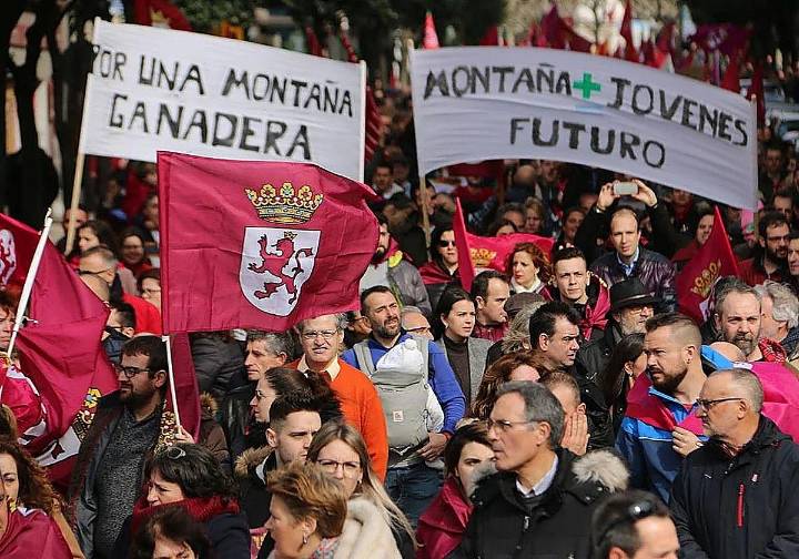 UPL reclama el derecho constitucional de la Región Leonesa a ser autonomía