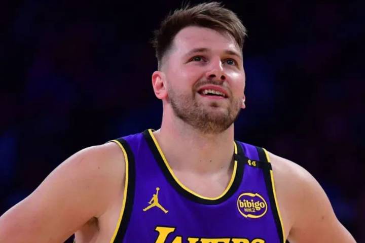Luka Doncic Makes Wholesome Tribute to Daughters After Returning for Lakers-76ers Luka Doncic continues his heartfelt sneaker tradition, honoring his daughters with special colorways, blending family