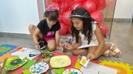 AIRE organizó un taller creativo para las infancias para decorar las cajas navideñas