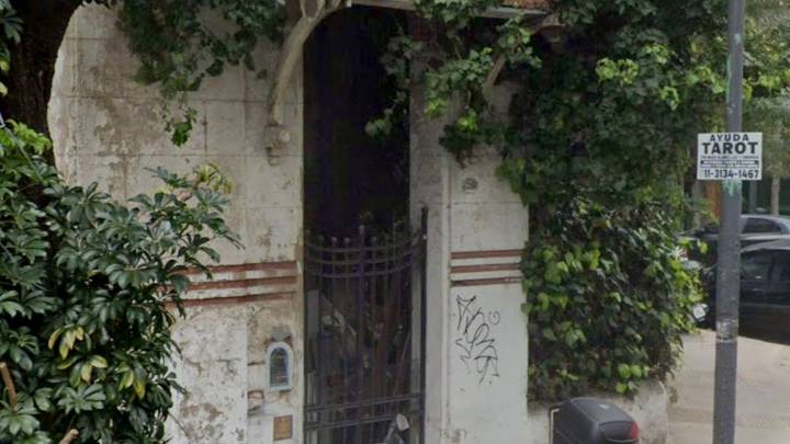 Macabro hallazgo en Núñez: encontraron maniatado y golpeado el cadáver de un jubilado en una casona