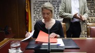 El juez Peinado omite los datos personales de la asistente de Begoña Gómez tras denunciar que sufrió "acoso" con "correos ofensivos"