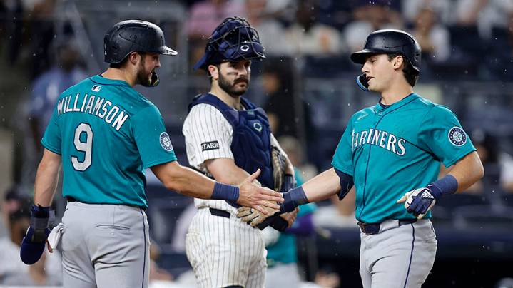 Seattle Mariners' plan for 2B and 3B coming more into focus