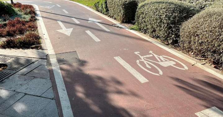 Málaga autoriza a las personas con movilidad reducida a circular por los carriles bici