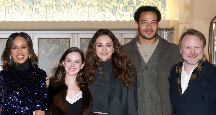 Kerry Washington, Cailee Spaeny, Mila Kunis, & More Step Out for ‘Wake Up Dead Man’ Screening in NYC! | Cailee Spaeny, Daryl McCormack, Kerry Washington, Knives Out, Mila Kunis, Rian Johnson, Wake Up