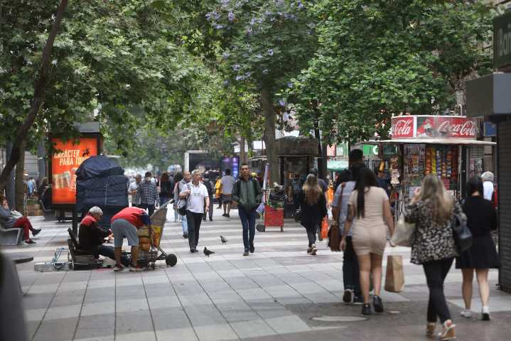 Aguinaldos e interferiados: ¿Qué dice la ley y cuáles son los derechos laborales para Navidad y Año Nuevo?