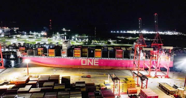 El “ONE Strength” arribó a Exolgan en su viaje inaugural