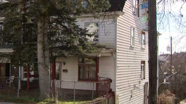 Pittsburgh Police searching for woman and sex offender boyfriend