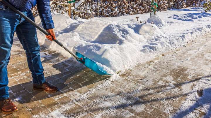 I just discovered the ‘nonstick driveway’ hack for clearing snow — and it uses this common kitchen staple