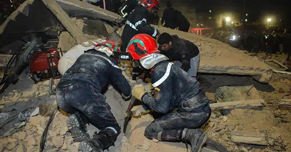 Caen 2 edificios; hay 22 muertos