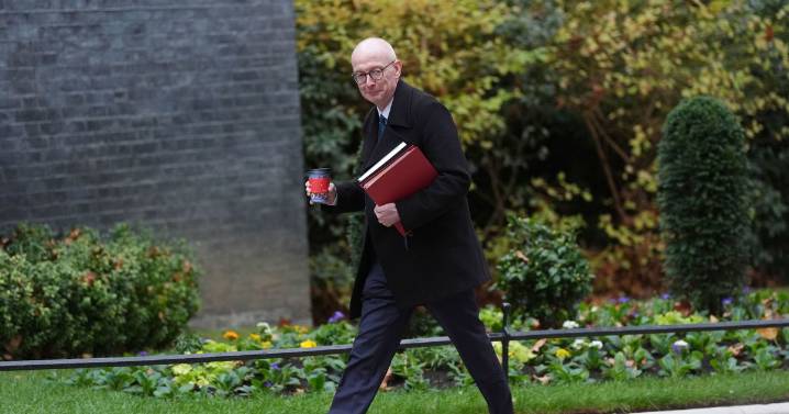 Million people on benefits to be offered construction, care and hospitality work