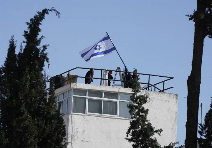 U.N. Palestinian aid agency says Israeli police 'forcibly entered' its Jerusalem compound