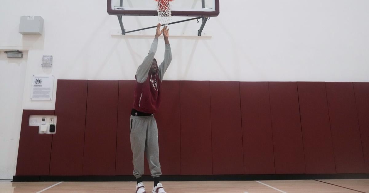 How Thierry Darlan went from G League basketball to NCAA