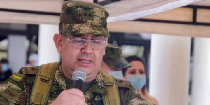 “No hay motivo para el retraso”: Procuraduría pedirá explicaciones al Gobierno por suspensión del general Huertas