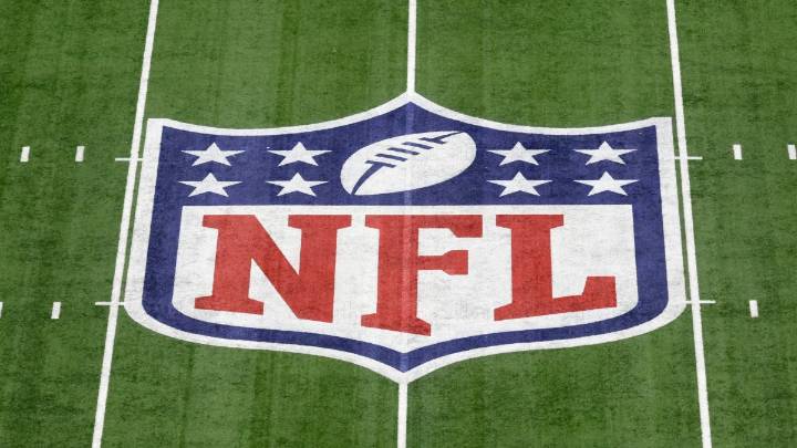 NFL mandates playing surfaces for all stadiums meet new standards