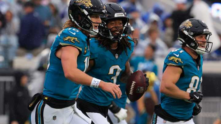 Jaguars beat Colts 36-19, now lead AFC South all alone