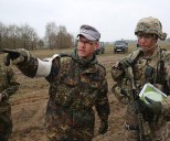 German lawmakers back new military service model