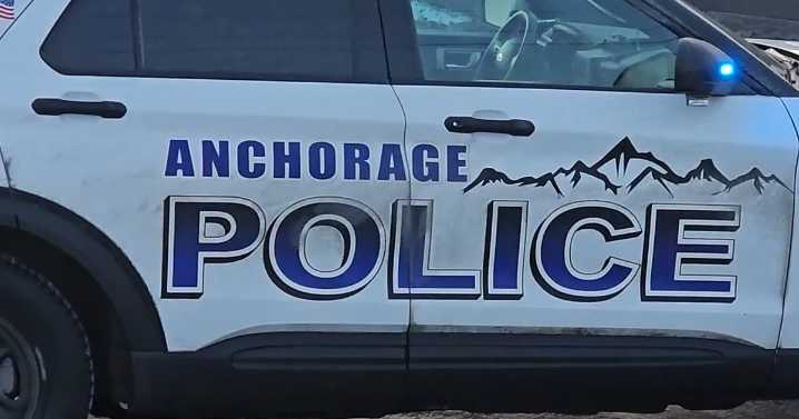 Anchorage police investigate early Sunday morning shooting that left man dead