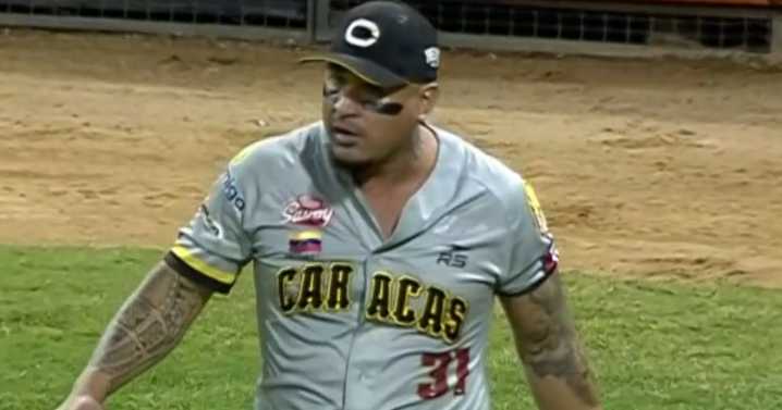Oswaldo Arcia le robó un HR a Maikel García