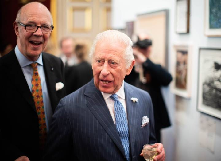 Cele|bitchy | VF: King Charles is considering using Beatrice & Eugenie for ‘occasional royal duties’