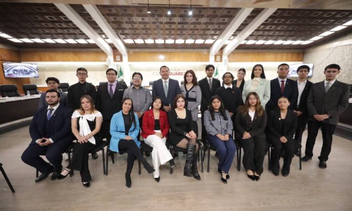 Con la participación juvenil se fortalece la democracia y mejora la sociedad, Presidente Pérez Cuéllar