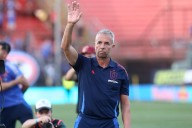 Gustavo Álvarez en su último partido con la U en condición de local: “Agradecido de la gente... no encuentro las palabras”