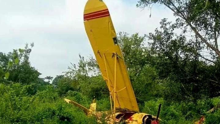 Aeronave se desploma mientras fumigaba en Veracruz