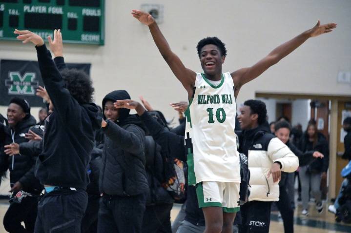 No. 15 Milford Mill boys basketball beats No. 11 New Town