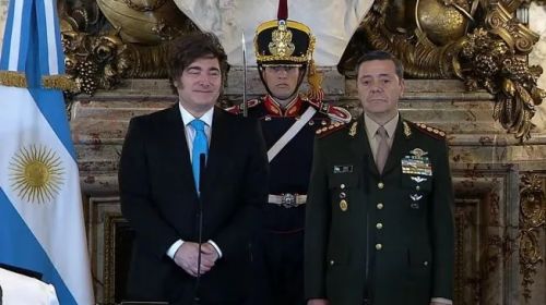 Juró Carlos Alberto Presti en Defensa y se prepara para reorganizar la cúpula militar del Gobierno