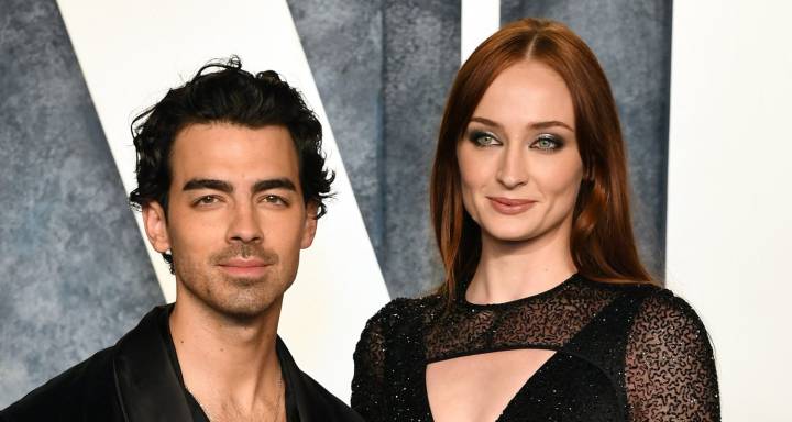Joe Jonas Reveals What He’s Learned From Parenting 2 Daughters With Ex Sophie Turner | Celebrity Babies, Joe Jonas, Sophie Turner