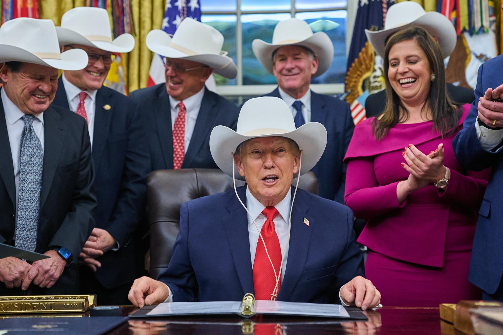 Trump signs bill honoring 'Miracle on Ice' USA hockey team