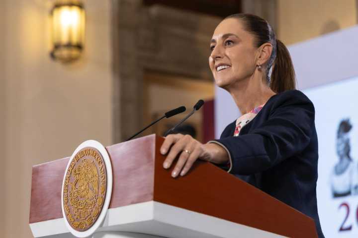 Celebra Claudia Sheinbaum nombramiento de Godoy al frente de la FGR
