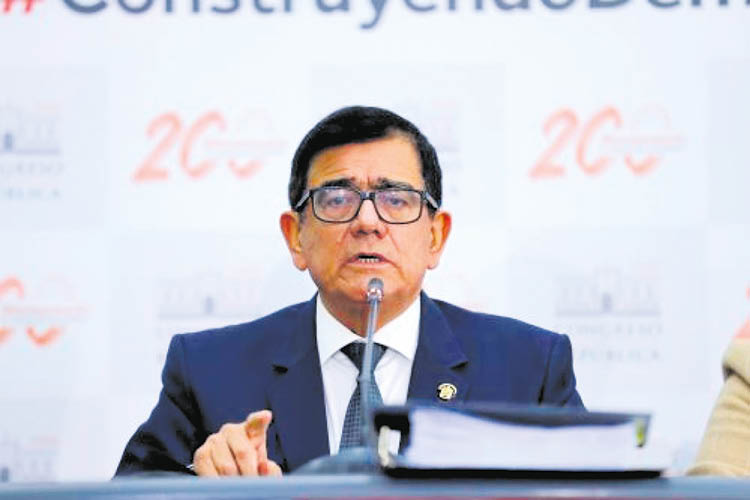 José Williams viajará a Puno donde Phillip Butters fue agredido