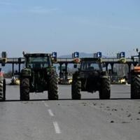 Greek govt warns farmers not to escalate subsidy protest