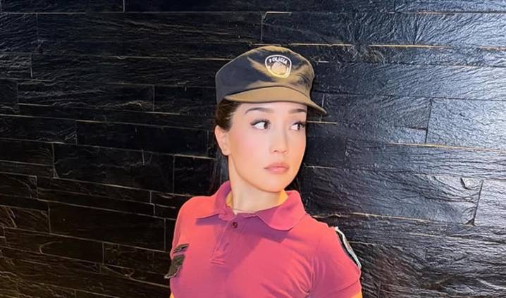 OnlyFans Model and Buenos Aires Police Officer Suspended for Sharing Online Content in Uniform