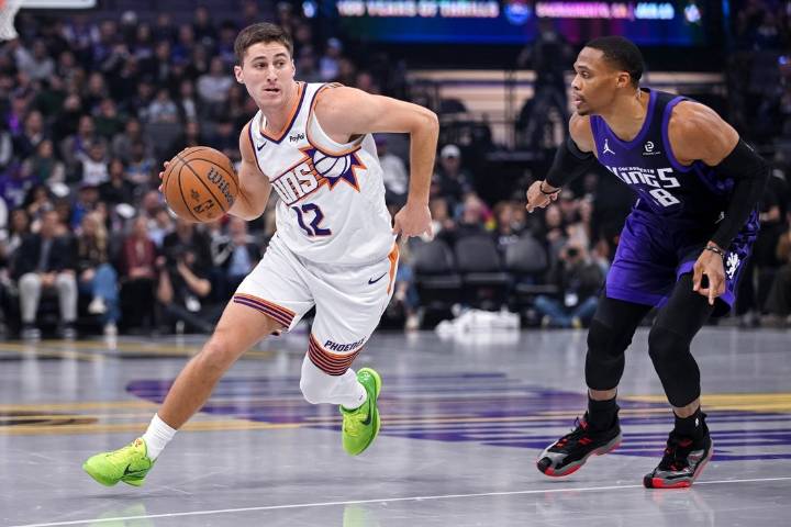Deadspin | Collin Gillespie emerging as force for Suns with Nuggets next