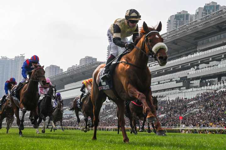 Giavellotto and Goliath go head-to-head in Hong Kong Vase