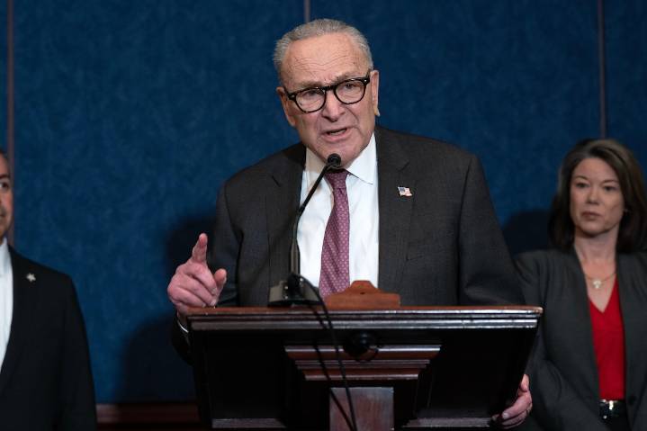 Schumer says 3 of his offices, 2 in Upstate NY, targets of bomb threats