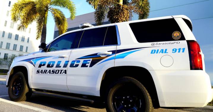 Sarasota bicyclist dies in crash: Police