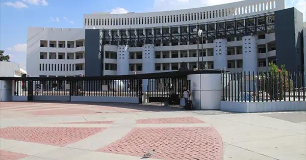 Falta de personal retrasa trabajo del STJE, dice Zarazúa