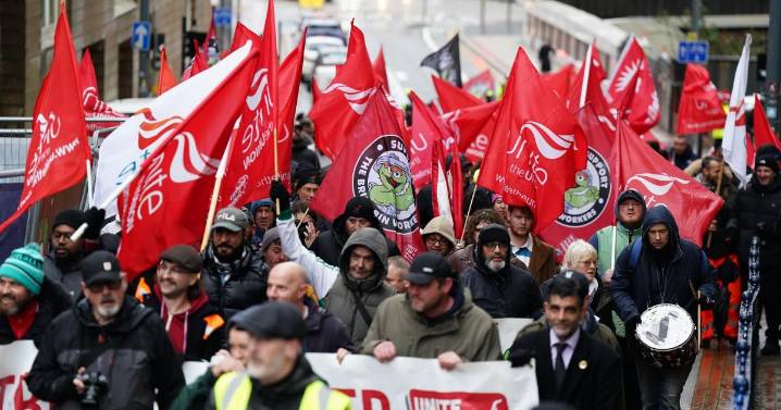 Birmingham bin collection services suspended as agency staff join picket lines