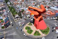 Entregan Adolfo Cerqueda y Juan Carlos González apoyos a mujeres, niñas y niños en Neza