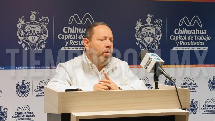 Falsa amenaza de bomba en Starbucks; "broma de muy mal gusto": Dávila