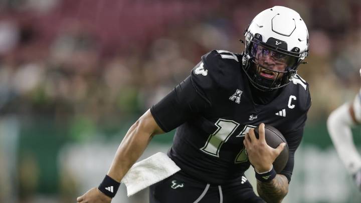 USF’s Byrum Brown will be on headset, not in huddle, for Cure Bowl