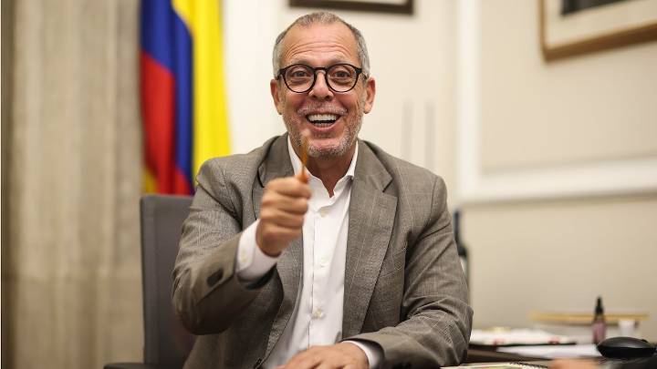 Alfredo Saade, designado por segunda vez como embajador de Colombia en Brasil: su hoja de vida fue publicada nuevamente en la página de Presidencia