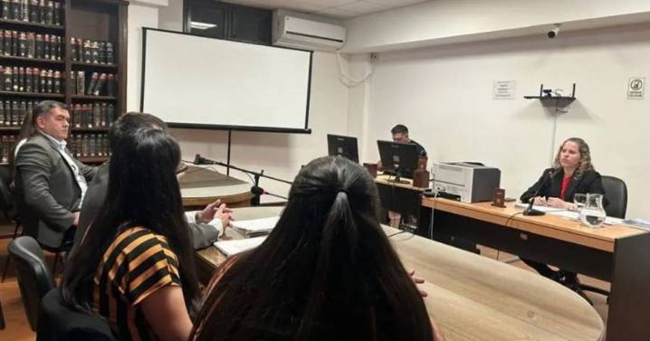 Amenazó a otra mujer y deberá hacer trabajos comunitarios, pagarle y donar alimentos