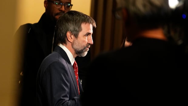 Feds' backtracking on climate action is 'fuelling' Quebec separatism, ex