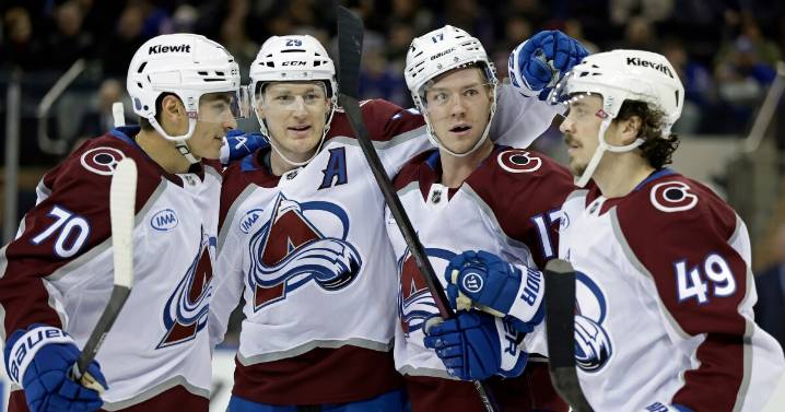 MacKinnon scores twice as the Avalanche beat the Rangers 3