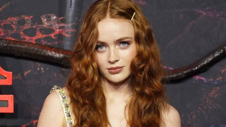 Sadie Sink Addresses Max's Fate In Stranger Things Season 5 Vol 1