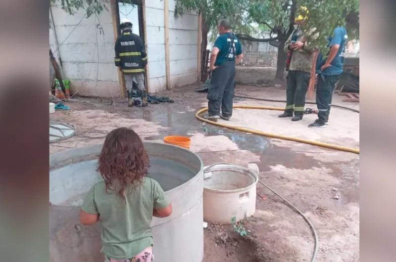 Conmoción en el B° Gral. Paz: familias perdieron todo tras voraz incendio de sus viviendas